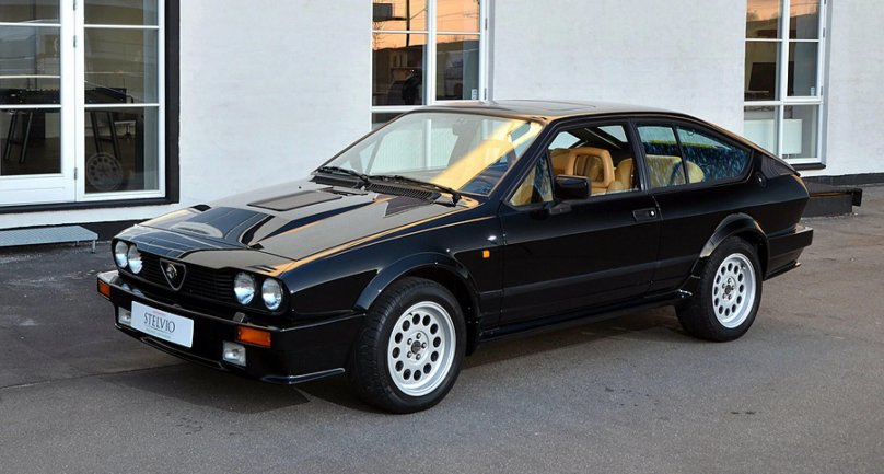 Alfa Romeo GTV 916