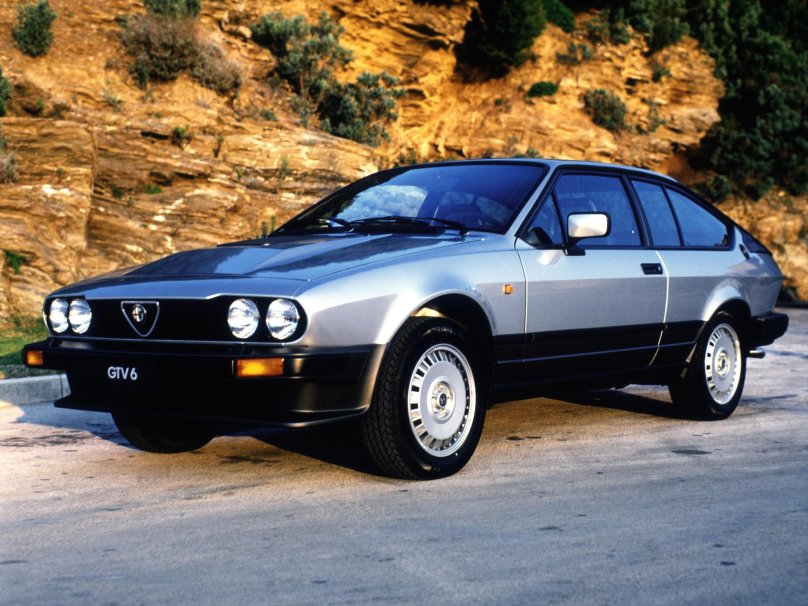 Alfa Romeo GTV