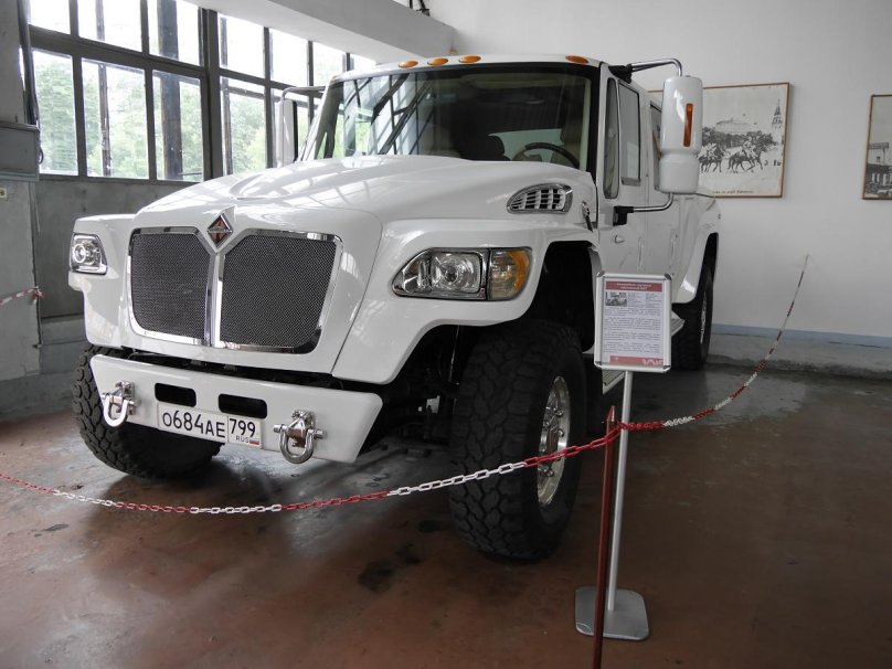 International MXT 6x6