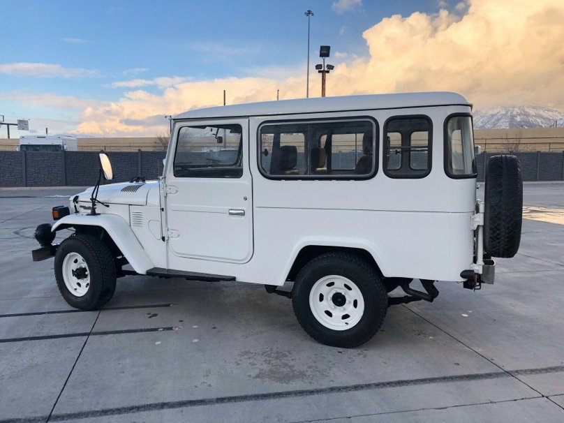Land Cruiser bj-44