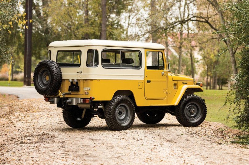 Toyota Land Cruiser fj43