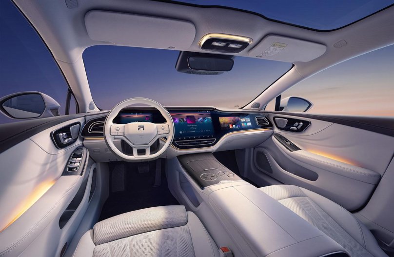 Автомобиль Rising r7