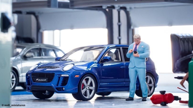 Porsche Cayenne ruf Dakara 2010 Blue Spark