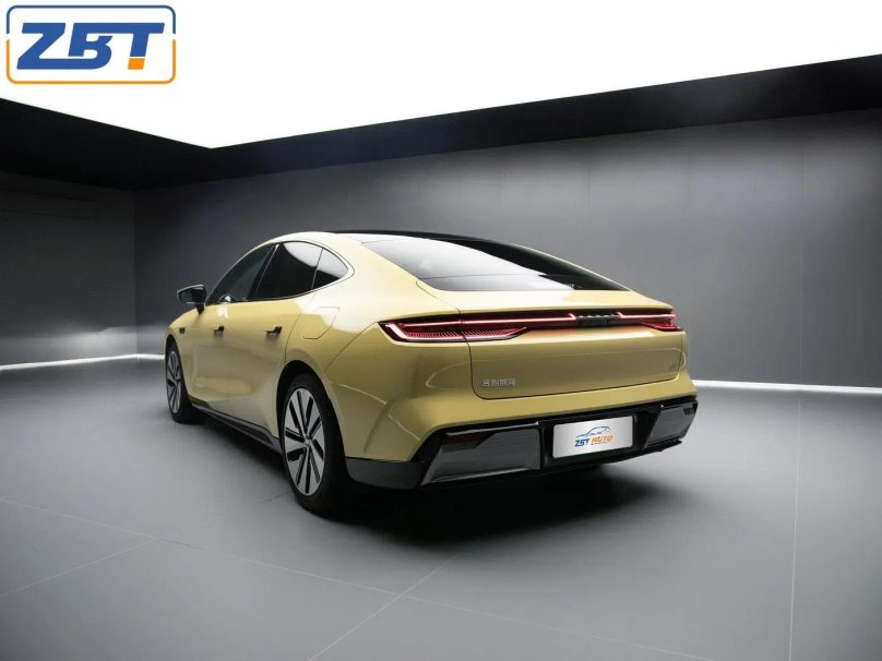 Geely Galaxy e8 620km 4wd Performance