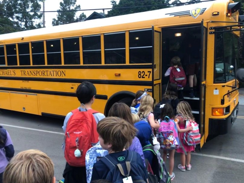 Школьный автобус