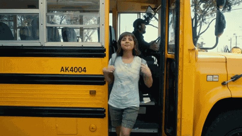 Красивые девушки в общественном транспорте