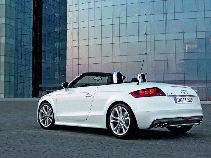 Ауди ТТ 8j кабриолет