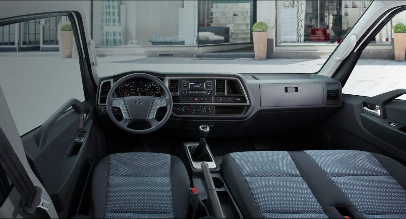 Hyundai Mighty ex8 салон