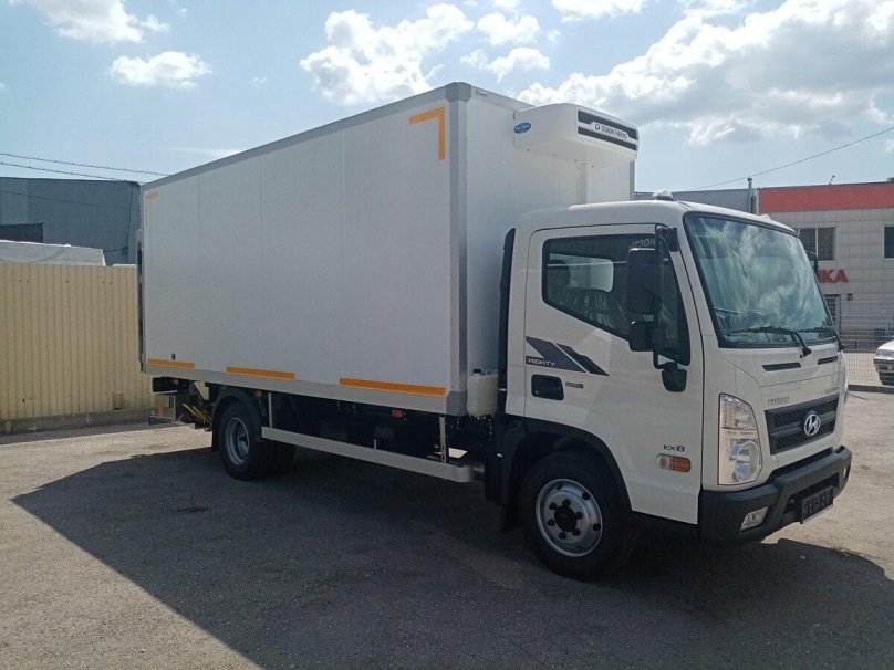 Hyundai Mighty ex8 изотермический фургон
