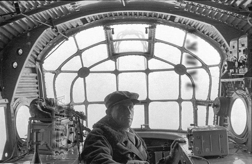 Ант 25 кабина