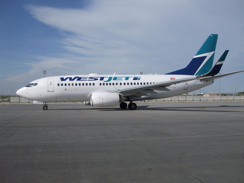 R3 473 • Boeing 737-700 WL