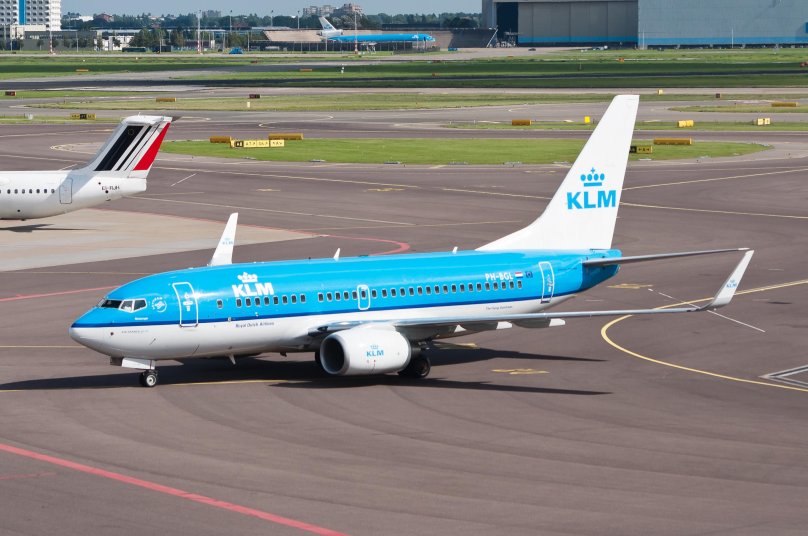 Боинг 737 KLM