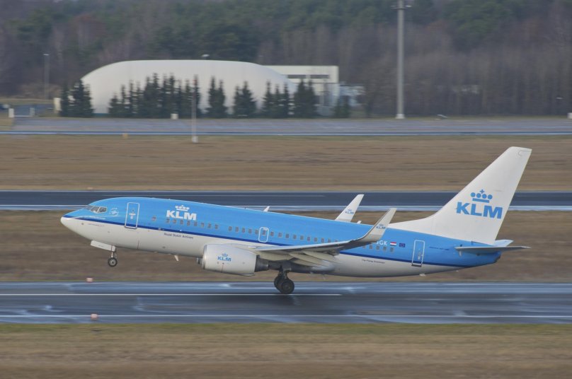 737-700 KLM