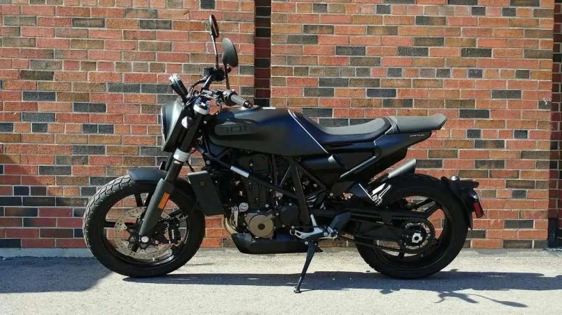 Хускварна Свартпилен 701