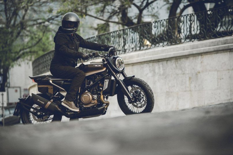 Husqvarna Svartpilen 701 Style