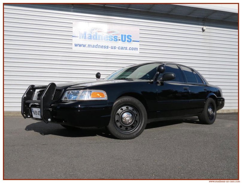 Ford Crown Victoria 2011 Police