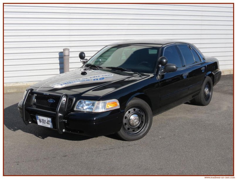 Ford Crown Victoria Interceptor 2011
