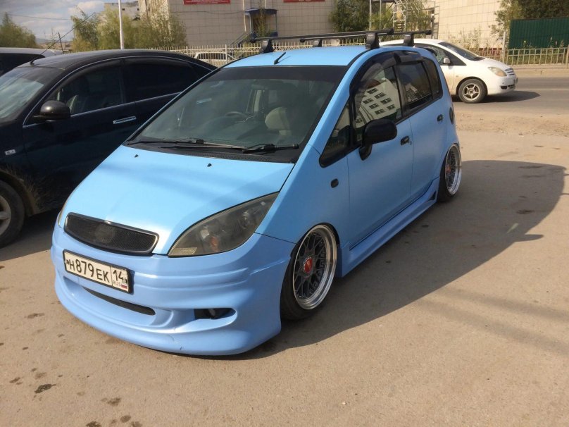 Митсубиси Кольт z25a