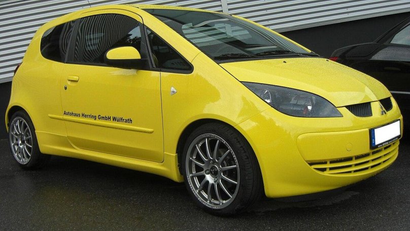 Митсубиси Кольт z30