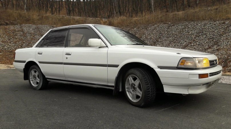 Toyota Camry 1989