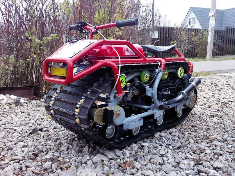 Гусеничный мотовездеход Jet Snow