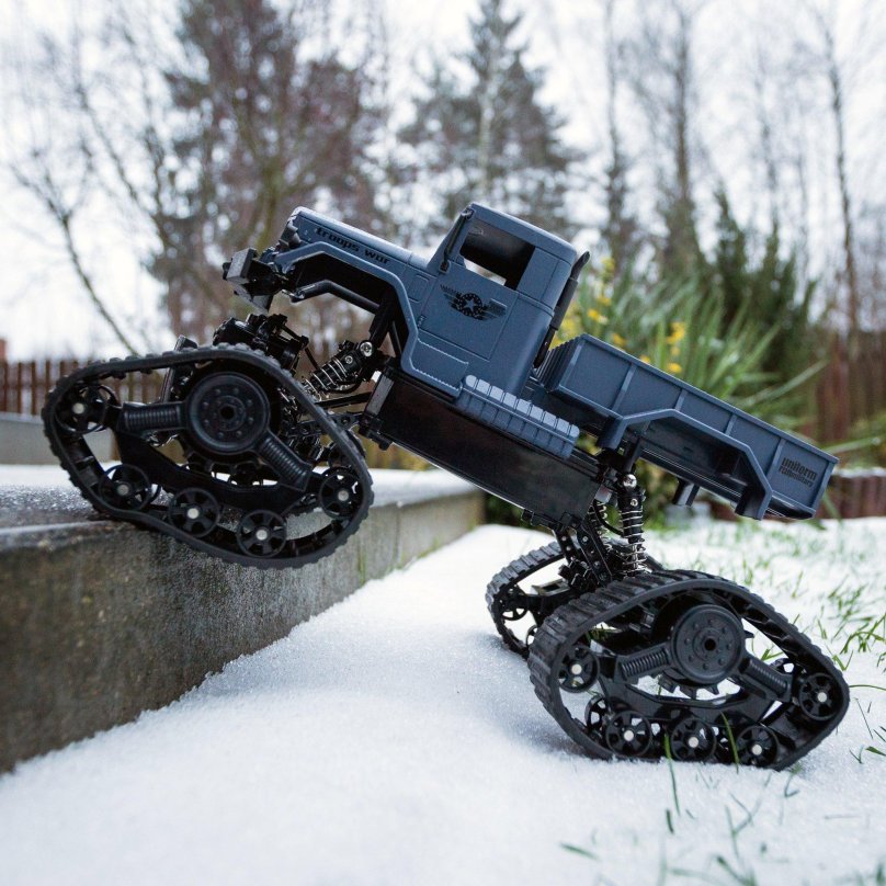 Рендж Ровер на гусеницах