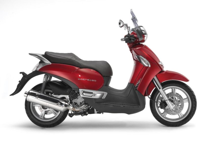 Априлия Скарабео 500