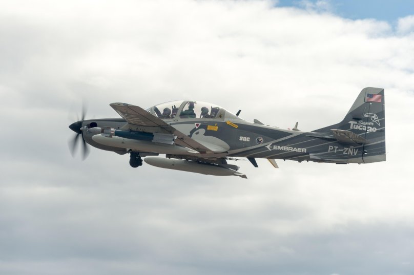 Турбовинтовой Штурмовик Embraer EMB-314 super Tucano