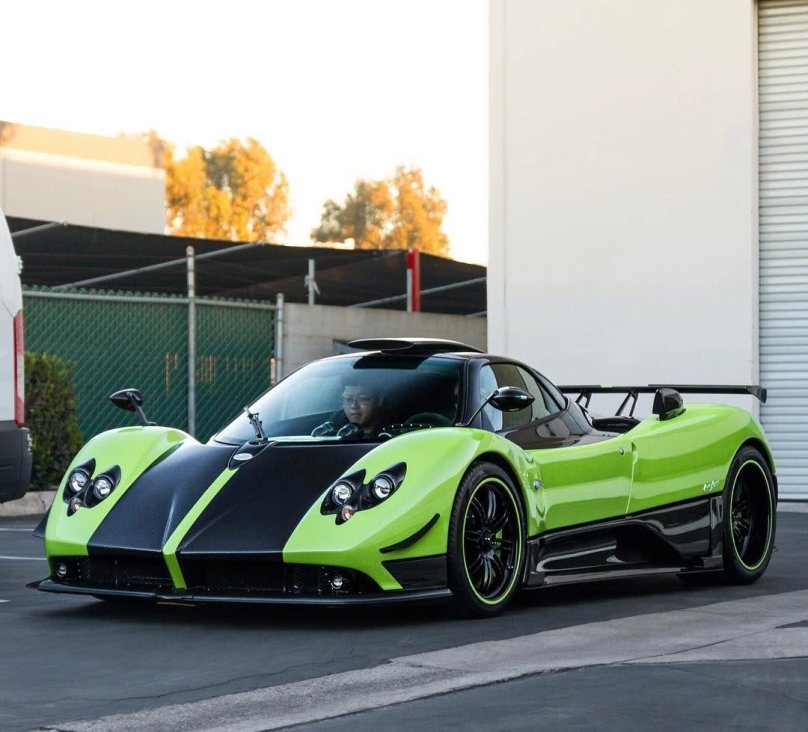 Кенигсегг и Пагани