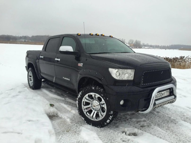 Тойота тундра 2008