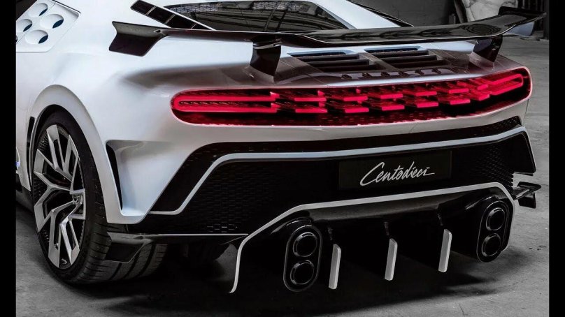 Машина Bugatti Centodieci