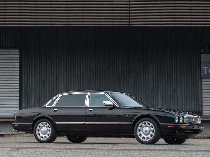 Jaguar XJ x308 Daimler