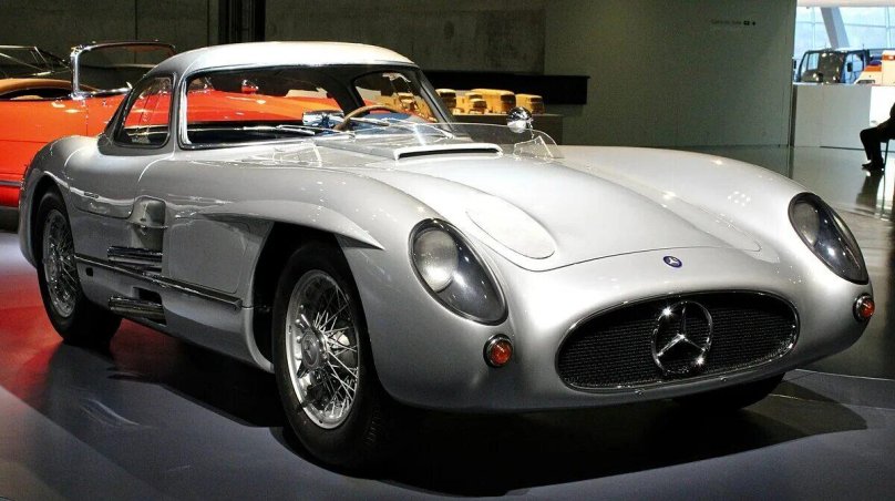 Mercedes-Benz 300 SLR Uhlenhaut Coupe