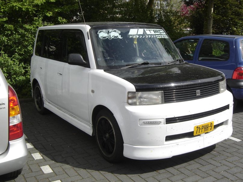 Toyota BB 2000-2005