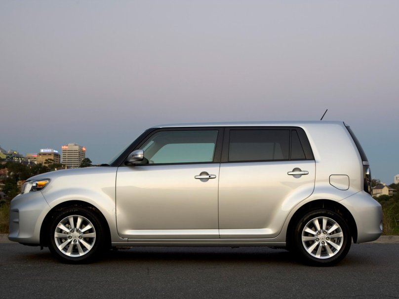 Тойота BB 2010