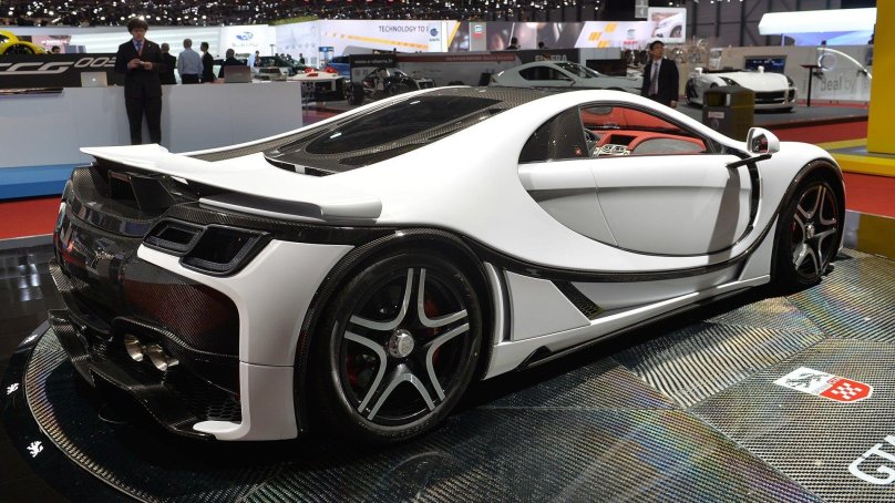 Spania GTA Spano 2015 салон