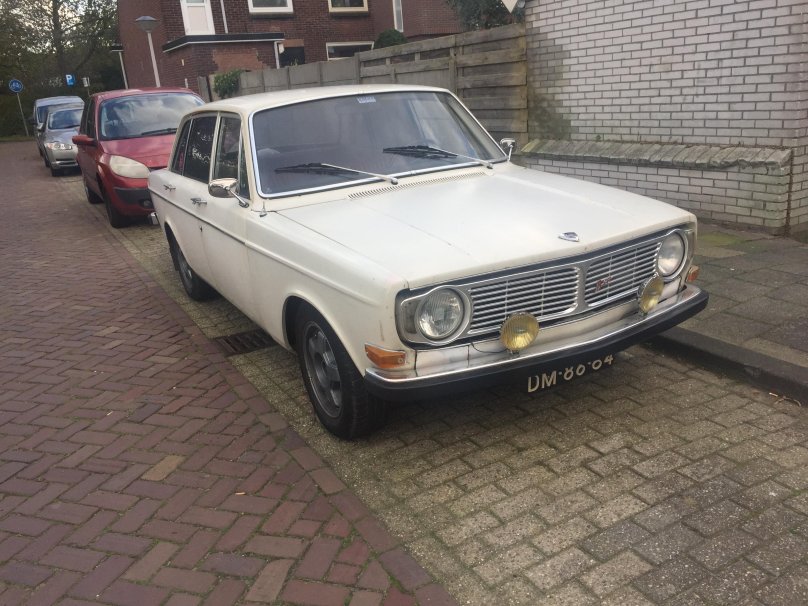 Volvo 144 в Северной Корее