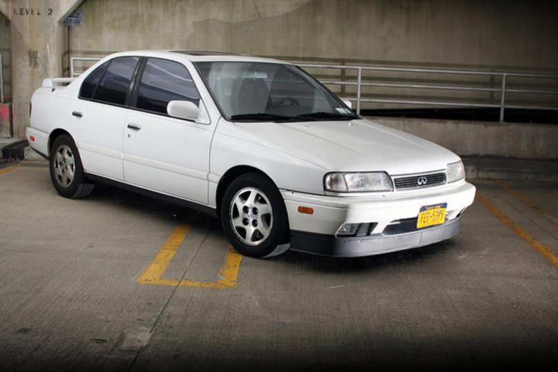 Инфинити g20 2000г