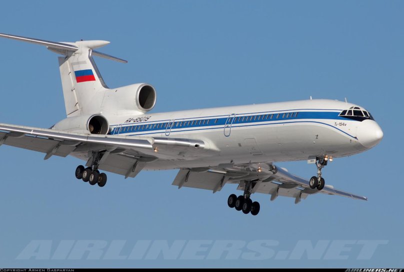 Самолет ту 154 м