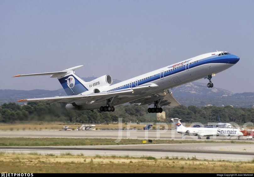 Ту пассажирский самолет