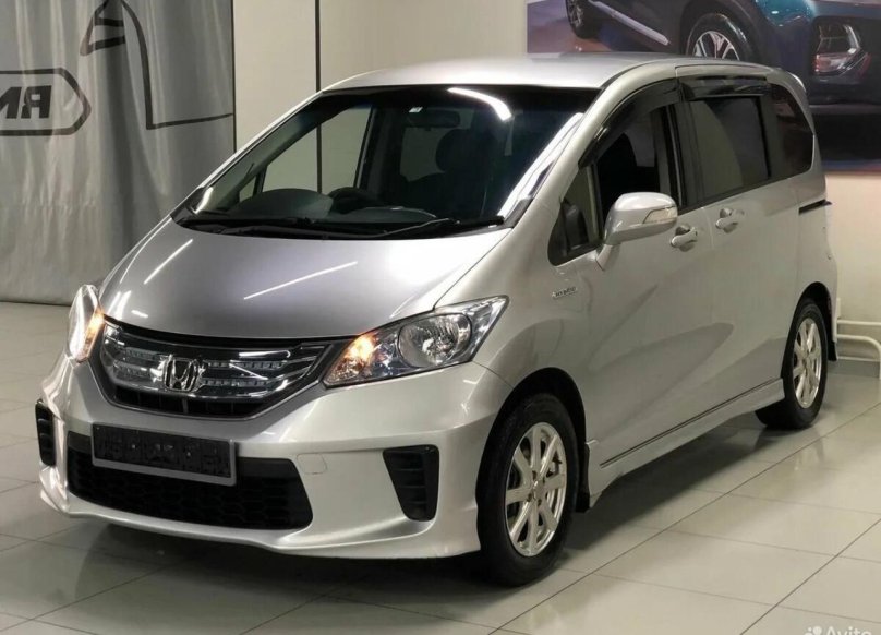 Honda freed 2012