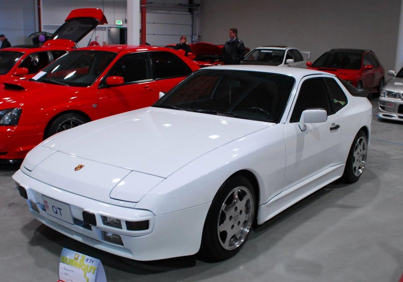 Порше 944 фото