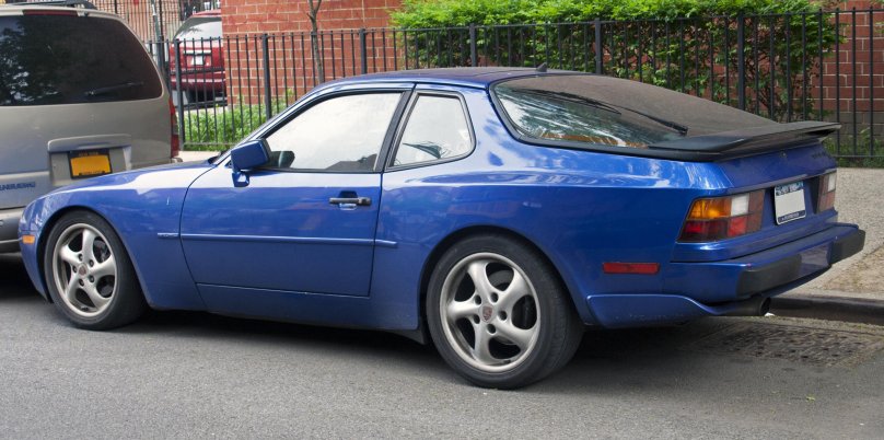 Porsche 944 s2