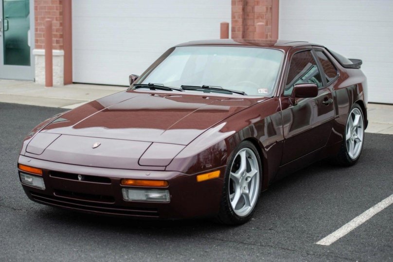 89 Porsche 944 Turbo
