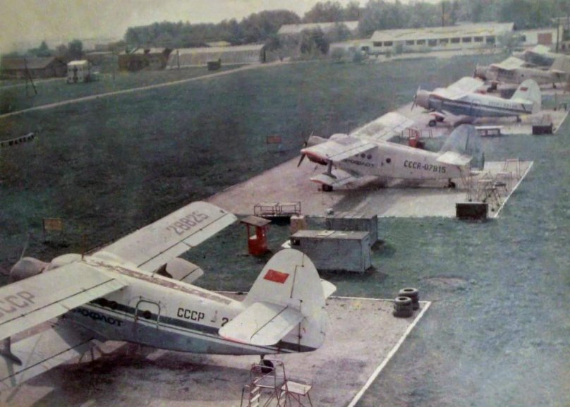 АН-2 пассажирский самолёт