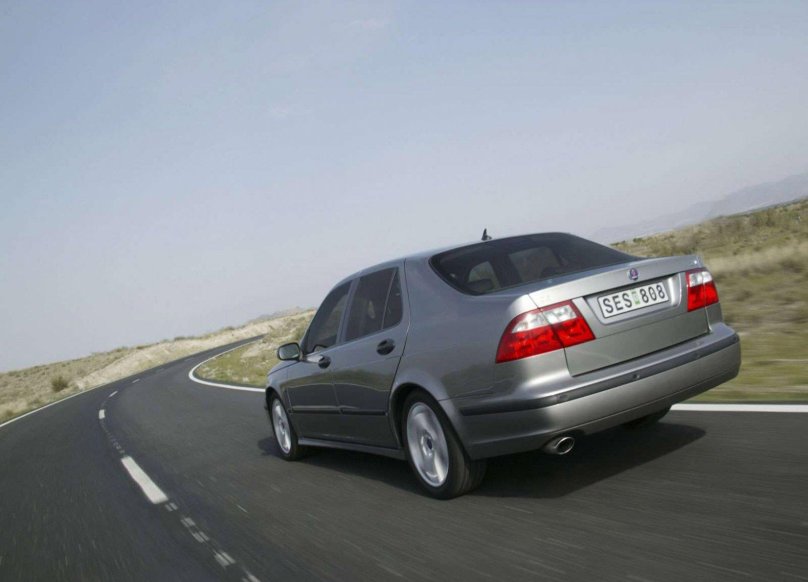 Сааб 9-5 сзади