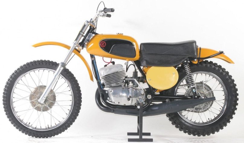 Советский мотоцикл Чезет 500