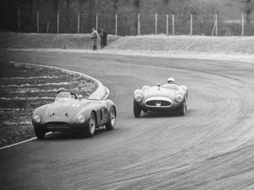 Ретро спорткар