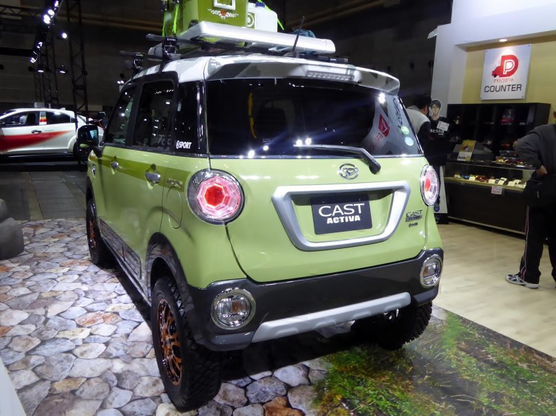 Daihatsu Cast Activa 4wd панель