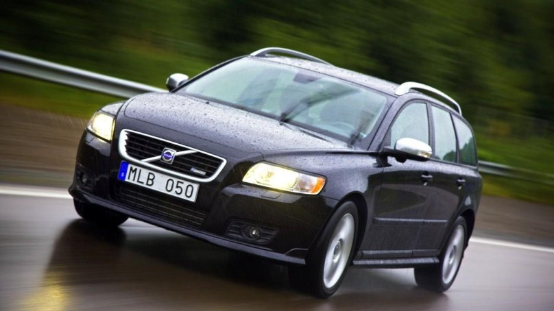 Вольво v50 универсал